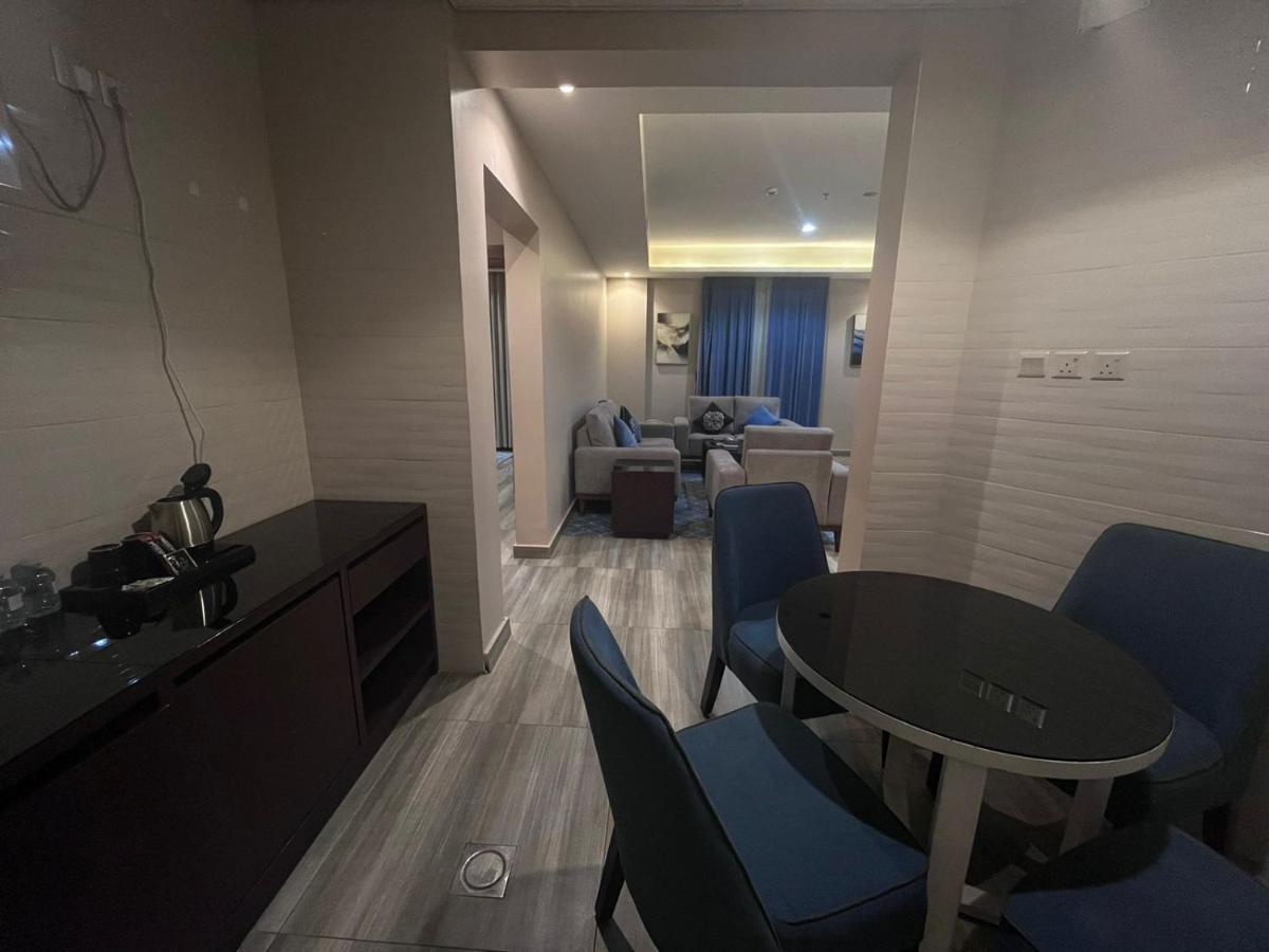 Royal Boutique 4*