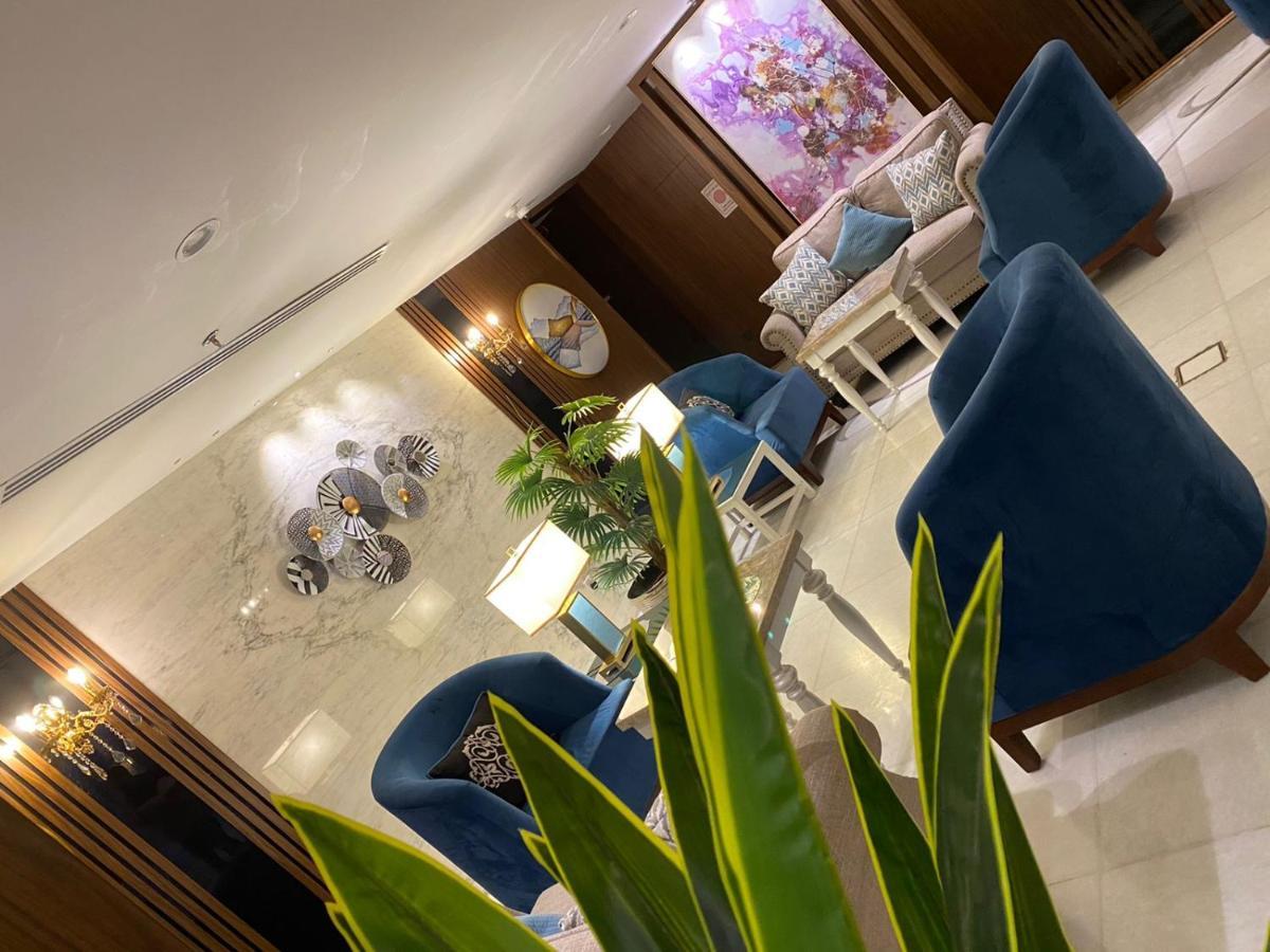 Royal Boutique 4*