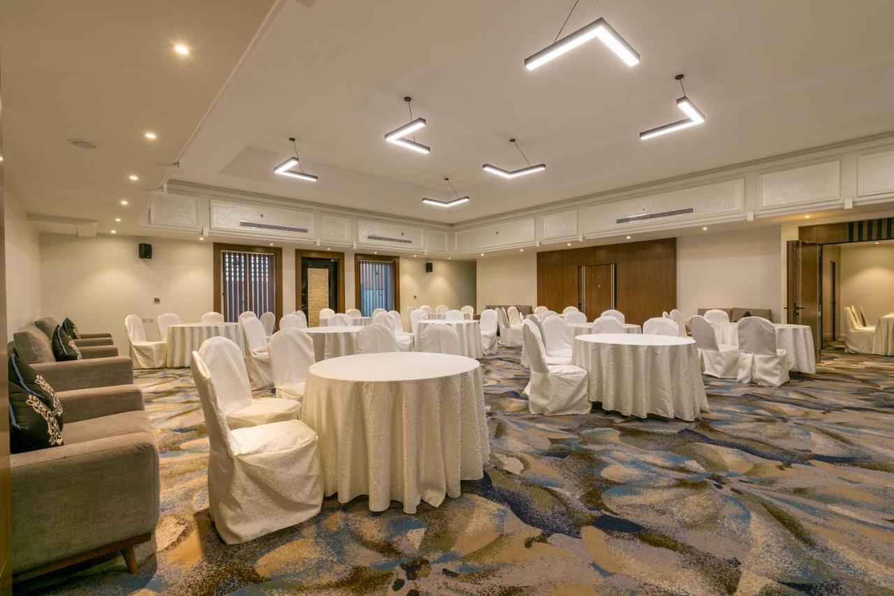 Royal Boutique Khamis Mushait