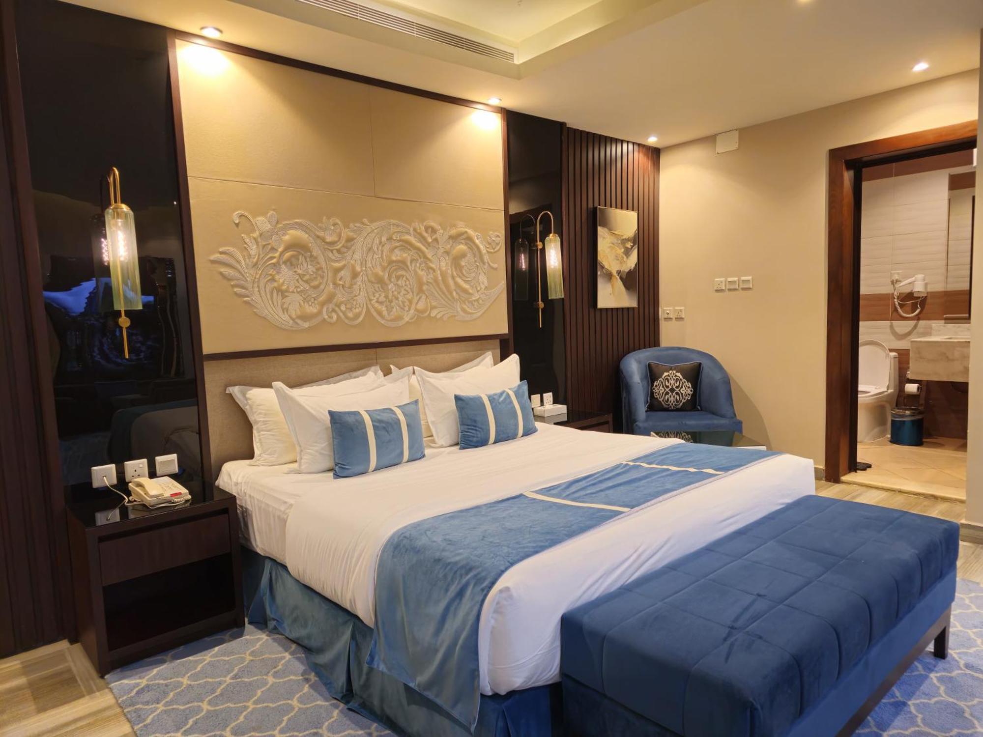 Royal Boutique Khamis Mushait